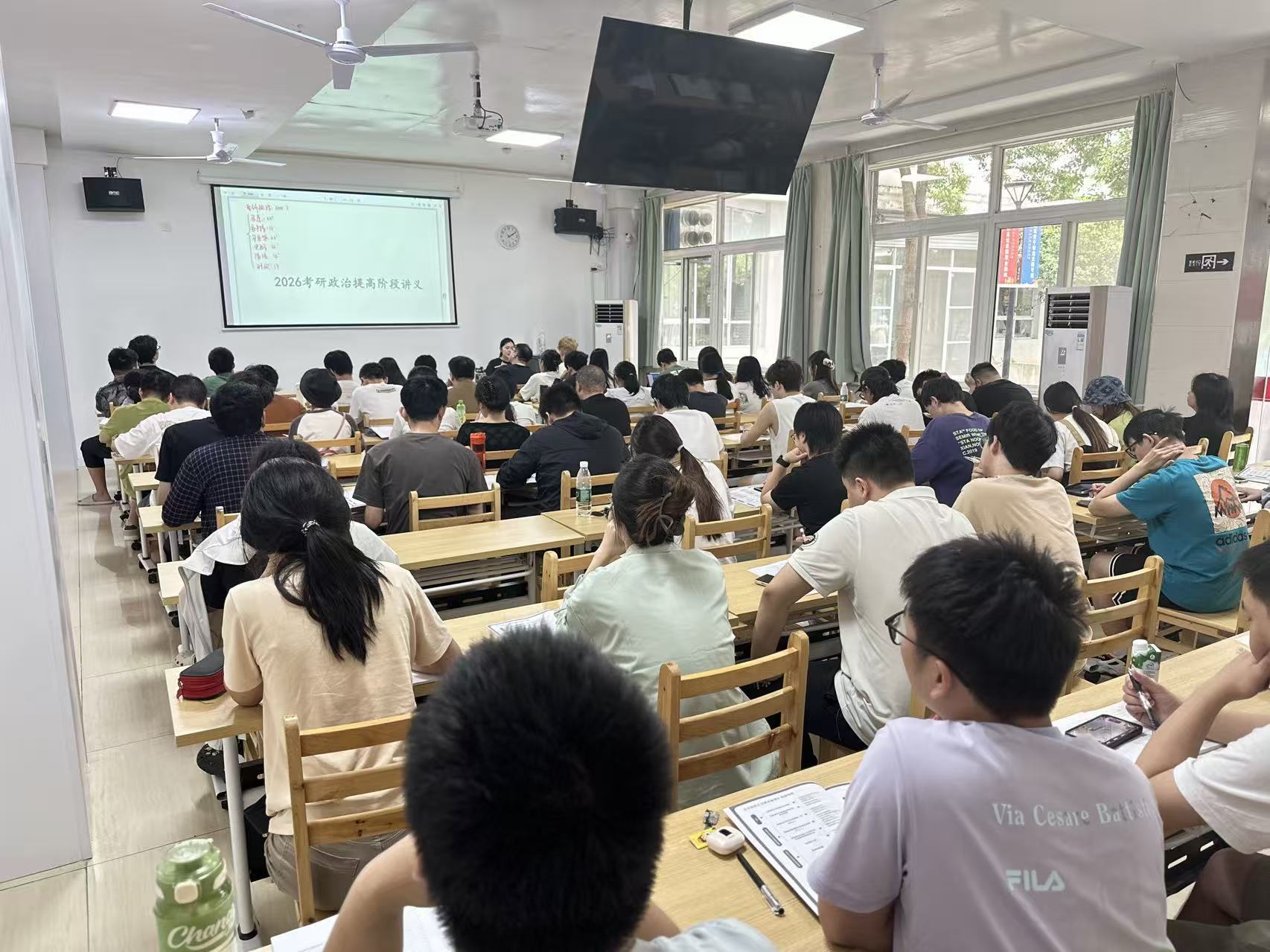 第一次考研要不要报班？武汉考生最纠结的问题说透了